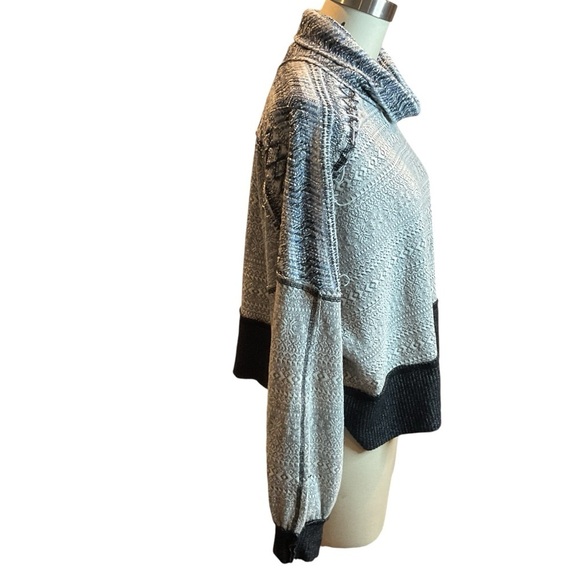 Free People At The Lodge Turtleneck Sweater Small EUC - Picture 10 of 15